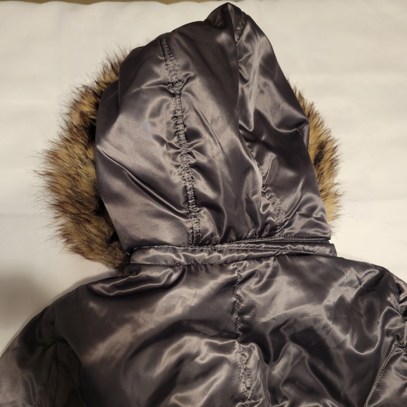 Laundry By Shelli Segal Women's Puffer Jacket with Fur Hood - Silver - Picture 5 of 16